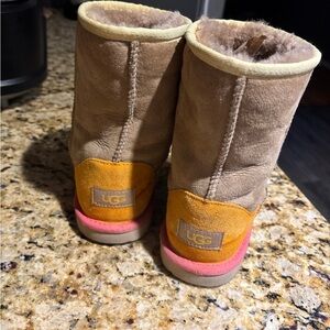 Like new worn few times one last year girls big kid sz 6 Uggs boots